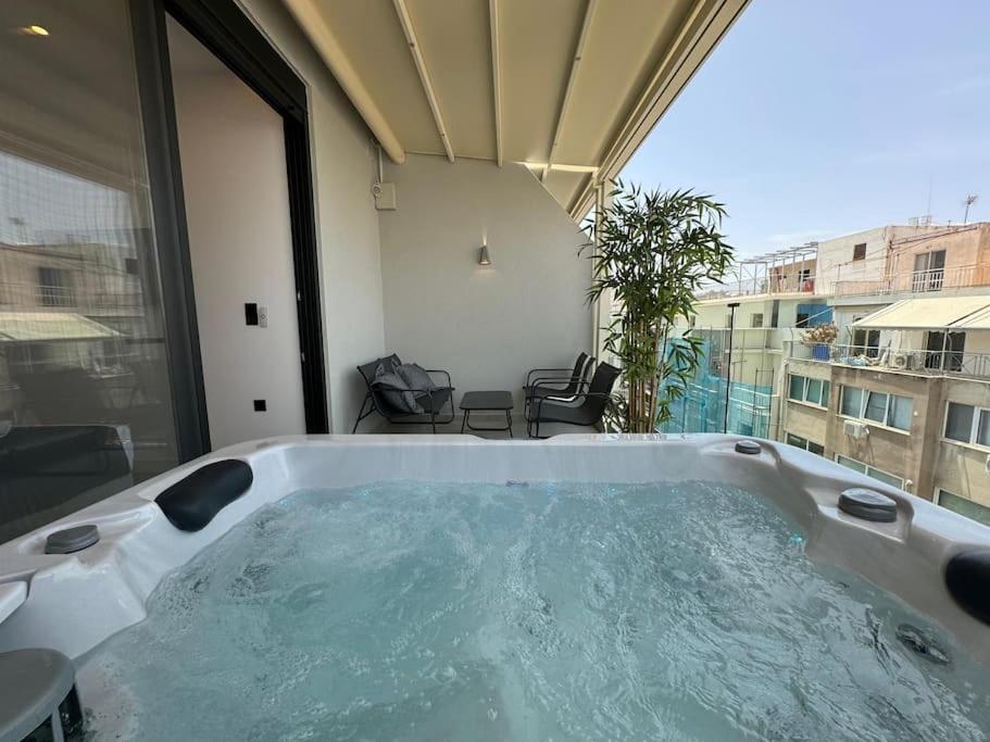 Bluemotion - Centralsuite 6Β بيرايوس المظهر الخارجي الصورة