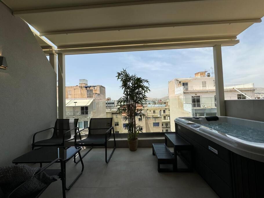 Bluemotion - Centralsuite 6Β بيرايوس المظهر الخارجي الصورة